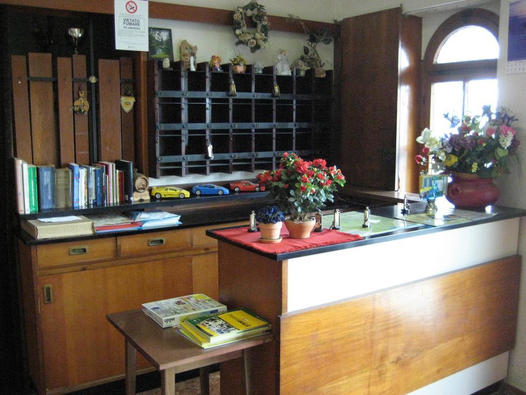 Albergo Ristorante Rosade Tavagnacco Exterior foto